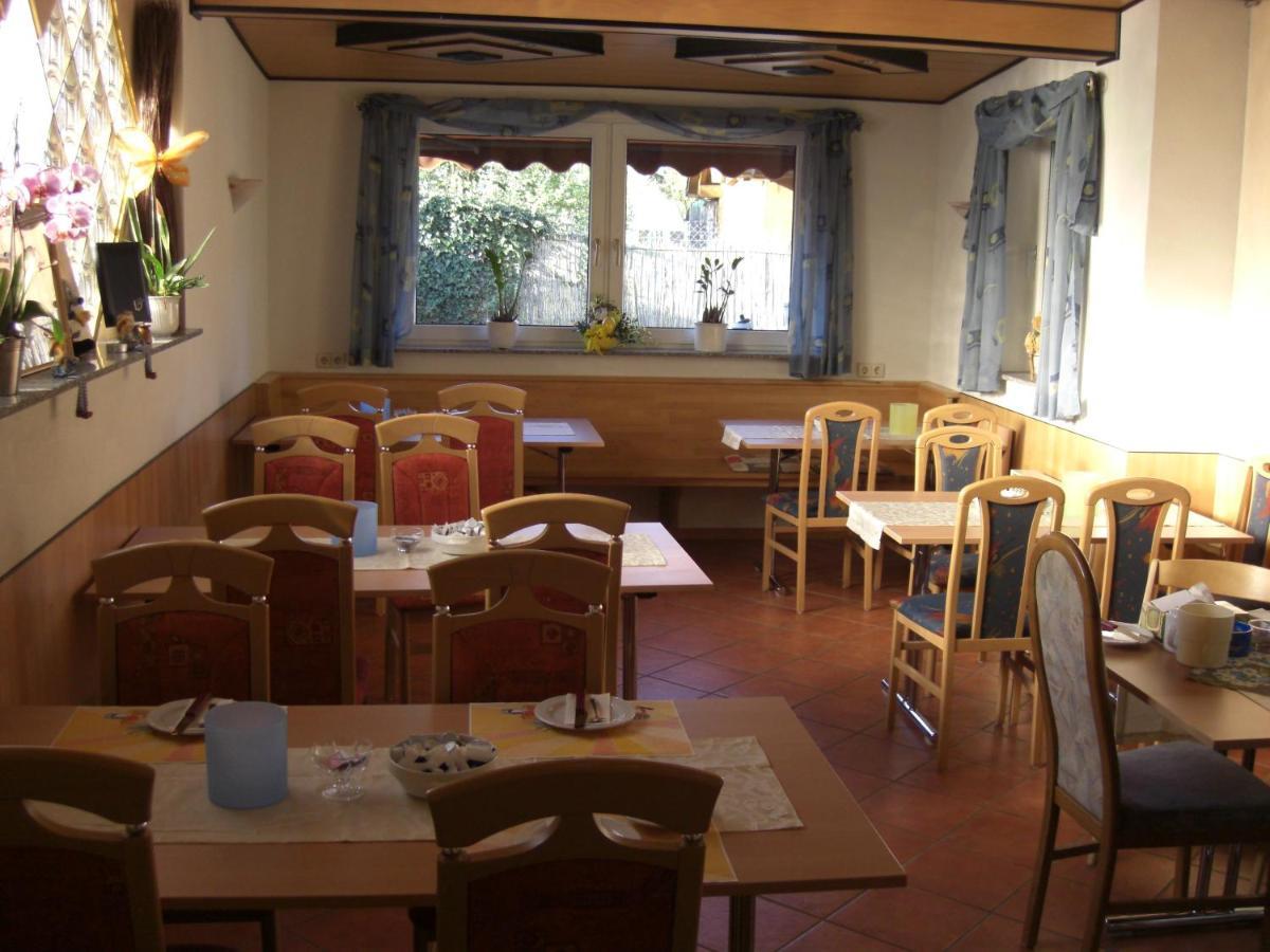 Gastehaus Stramka Hotel รูสท์ ภายนอก รูปภาพ