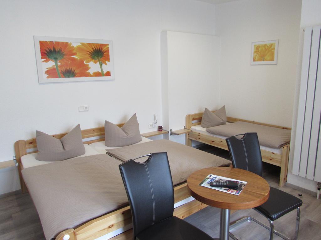 Gastehaus Stramka Hotel รูสท์ ภายนอก รูปภาพ