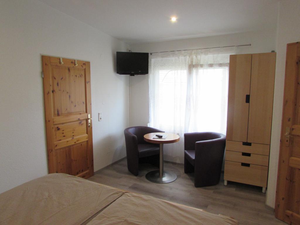 Gastehaus Stramka Hotel รูสท์ ภายนอก รูปภาพ